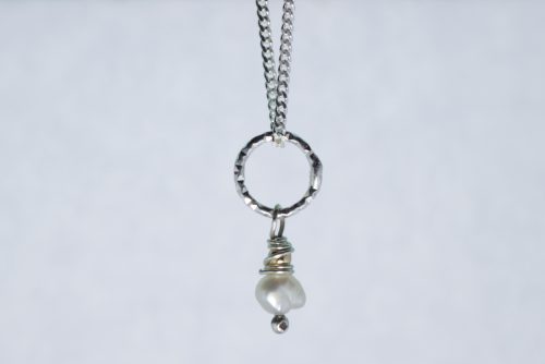 Orenda’s bespoke jewellery - Cultured pearl